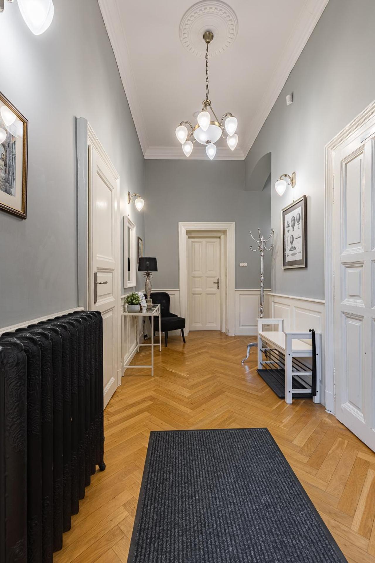 Spacious Victorian Residence By Grand Boulevard Budapest Extérieur photo